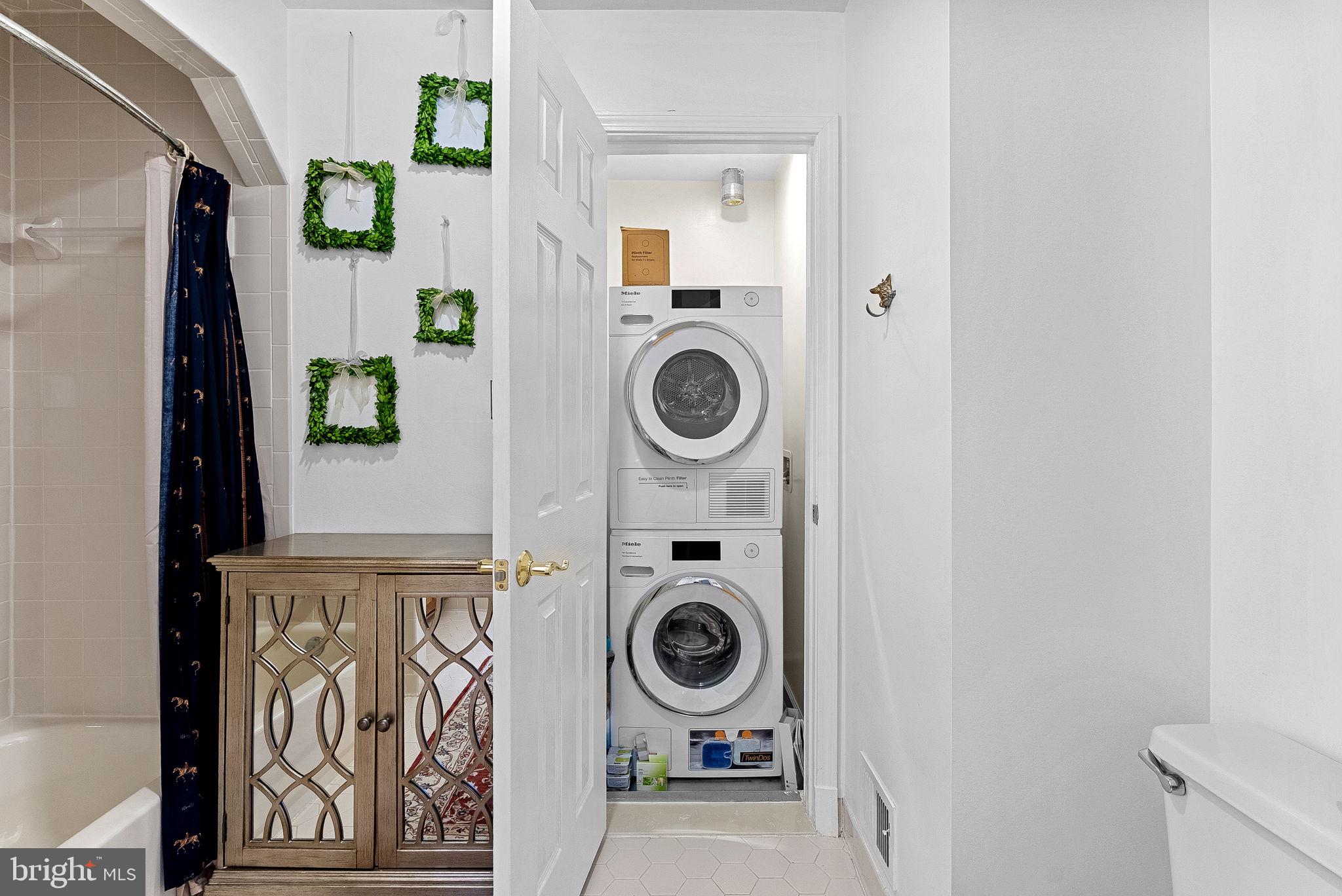 5975 WESCOTT HILLS WAY