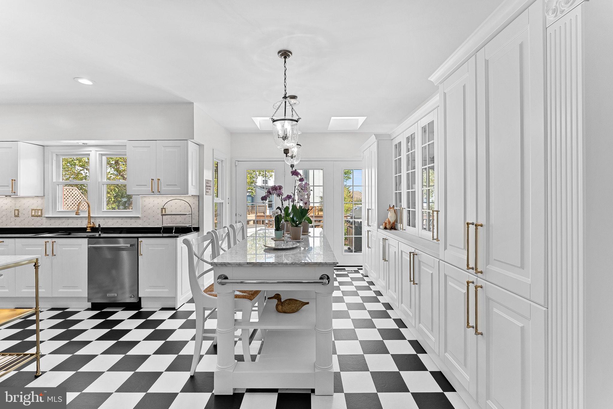 5975 WESCOTT HILLS WAY