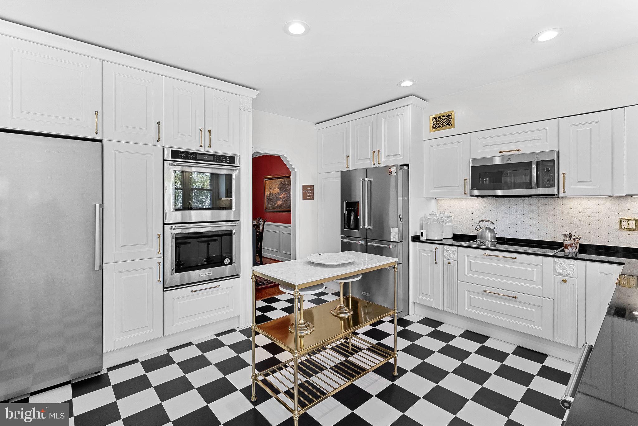 5975 WESCOTT HILLS WAY