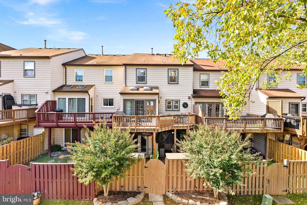 5975 WESCOTT HILLS WAY