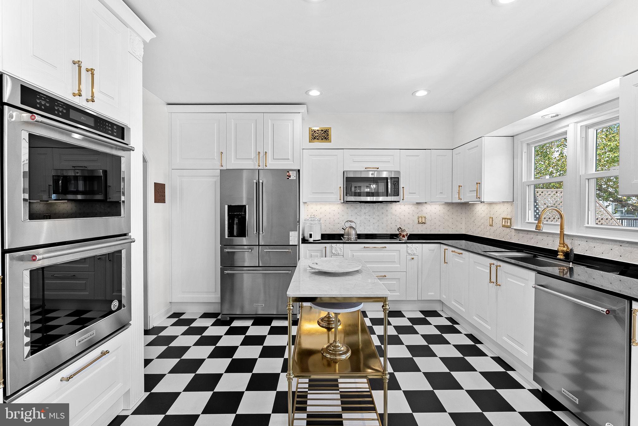 5975 WESCOTT HILLS WAY