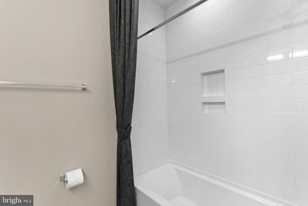 5159 RIDGEVIEW RETREAT DRIVE