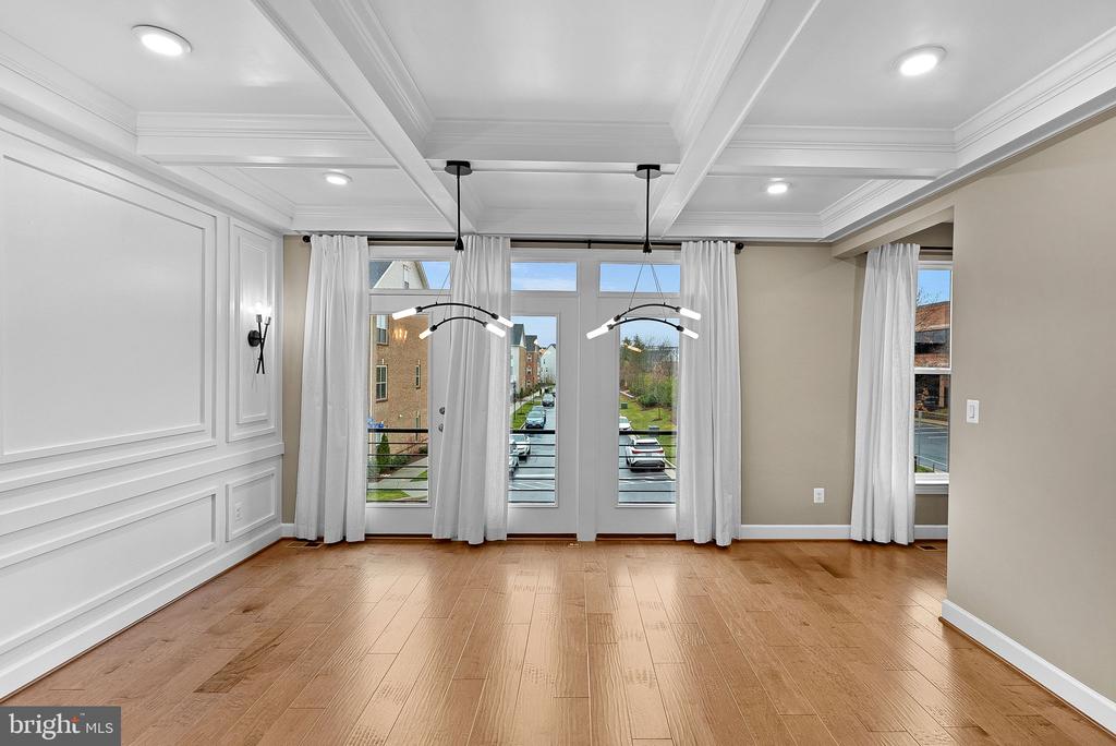 5159 RIDGEVIEW RETREAT DRIVE