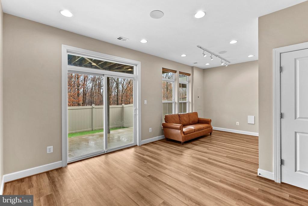 5159 RIDGEVIEW RETREAT DRIVE