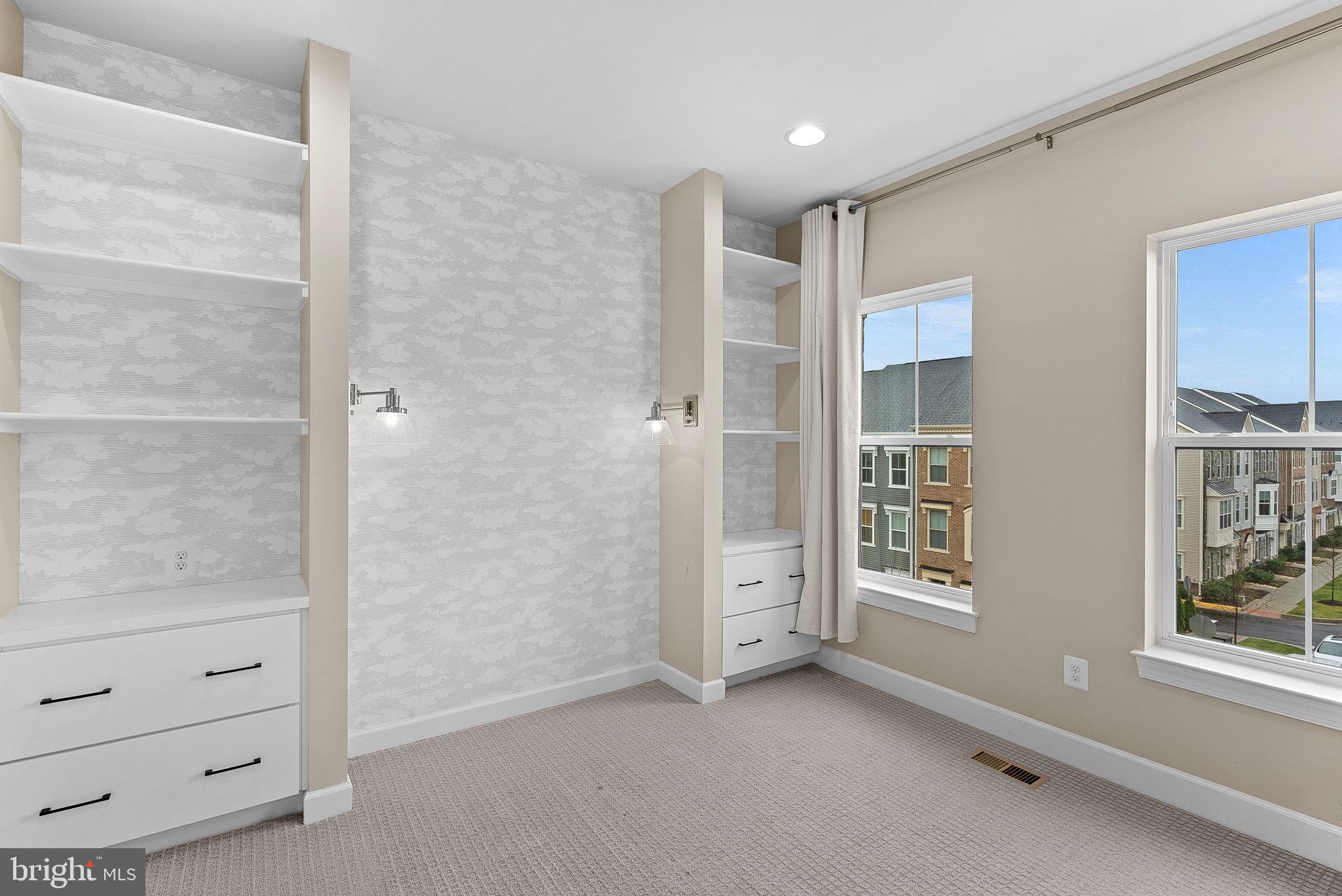 5159 RIDGEVIEW RETREAT DRIVE