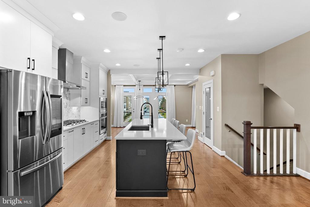5159 RIDGEVIEW RETREAT DRIVE