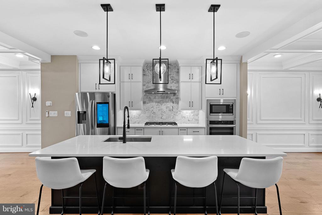 5159 RIDGEVIEW RETREAT DRIVE