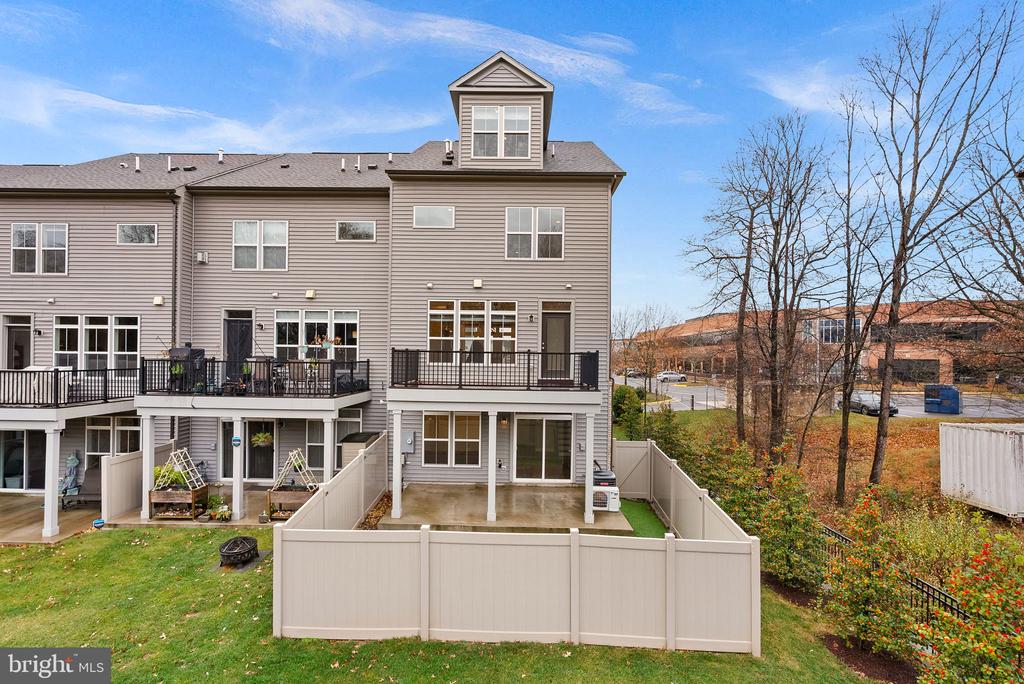 5159 RIDGEVIEW RETREAT DRIVE
