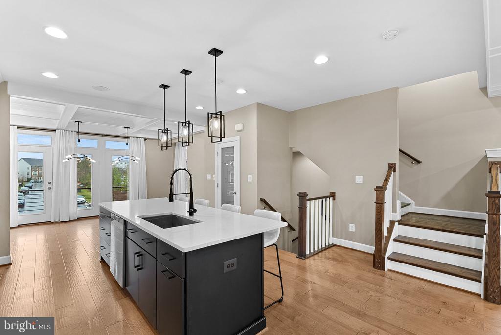 5159 RIDGEVIEW RETREAT DRIVE