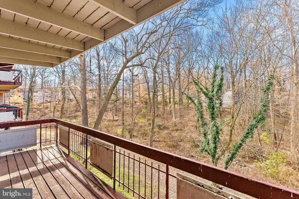 4227 AMERICANA DRIVE 102