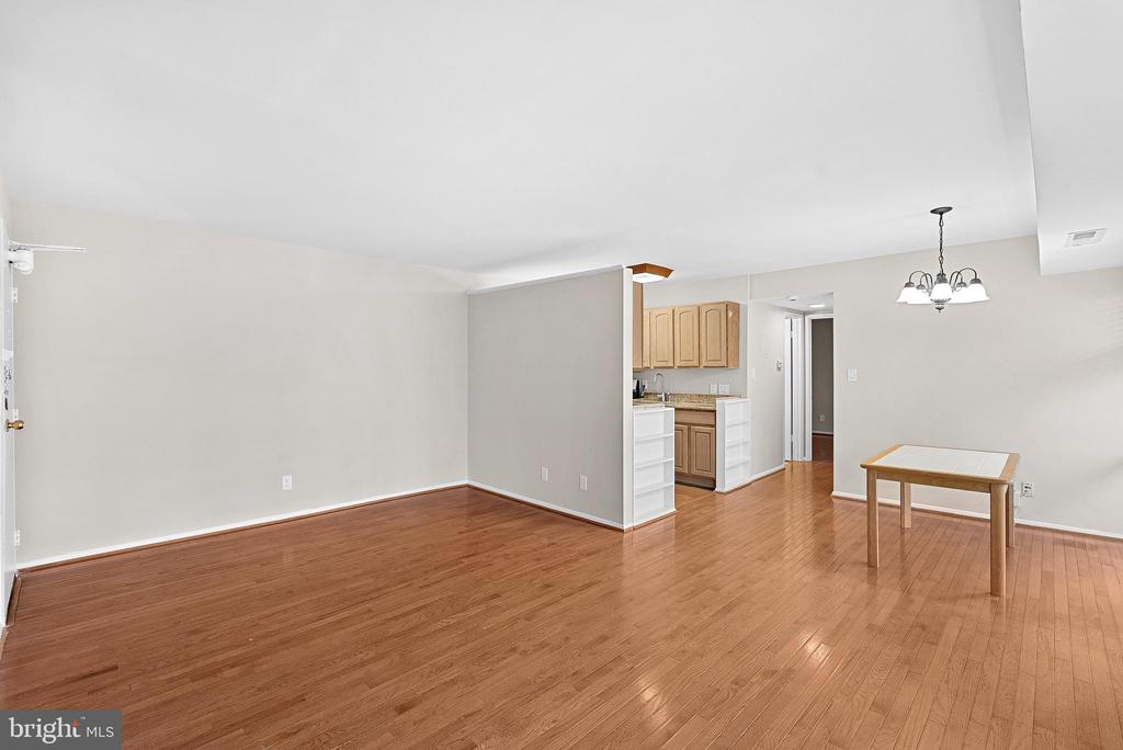 4227 AMERICANA DRIVE 102
