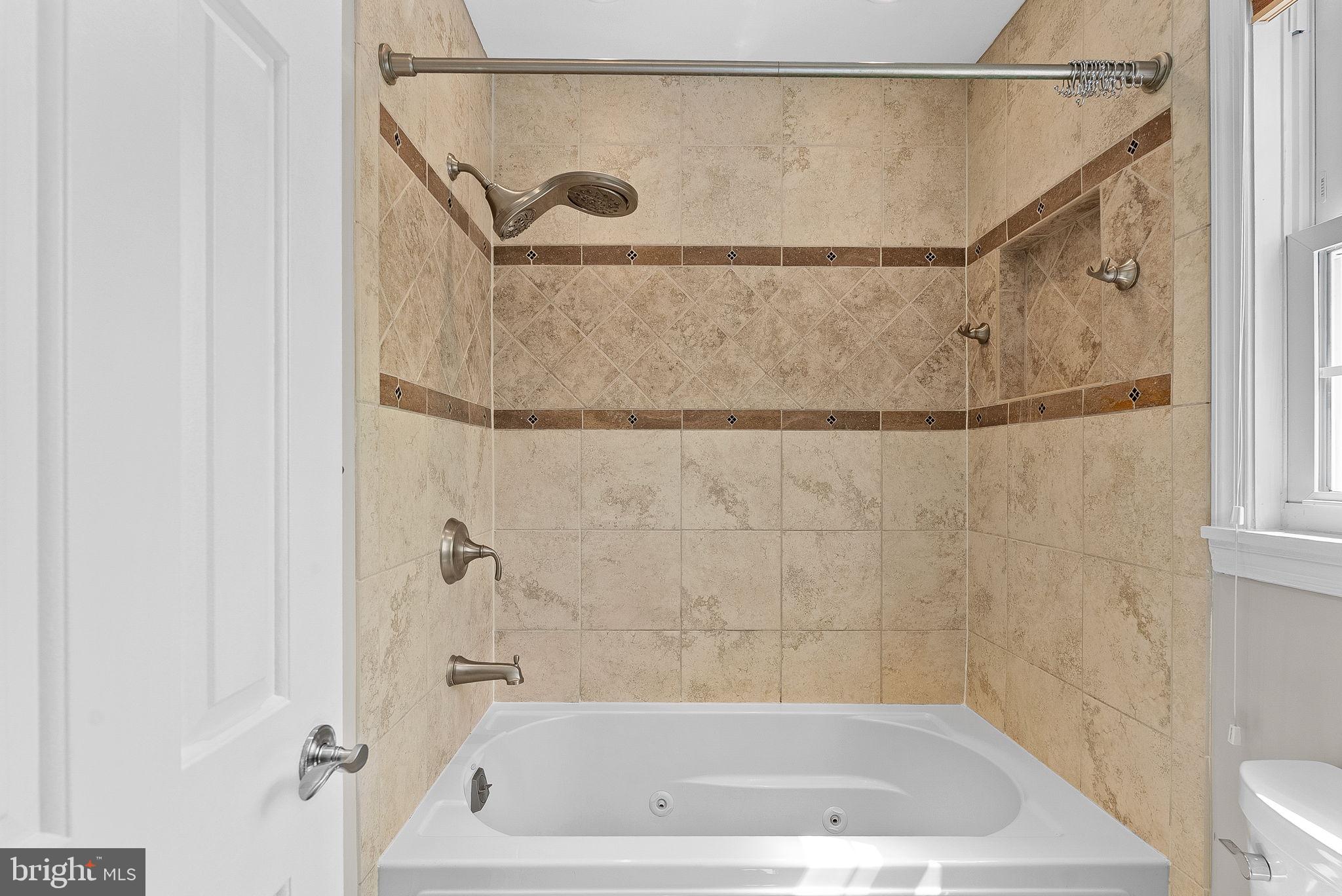 5507 GREENSHANK COURT