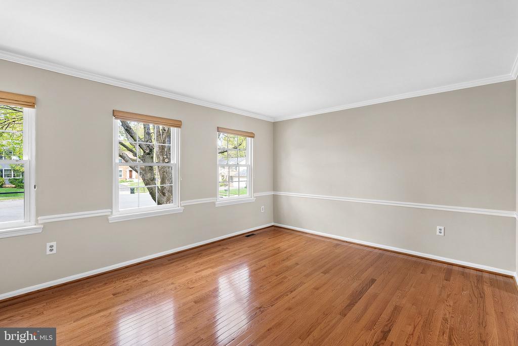 5507 GREENSHANK COURT