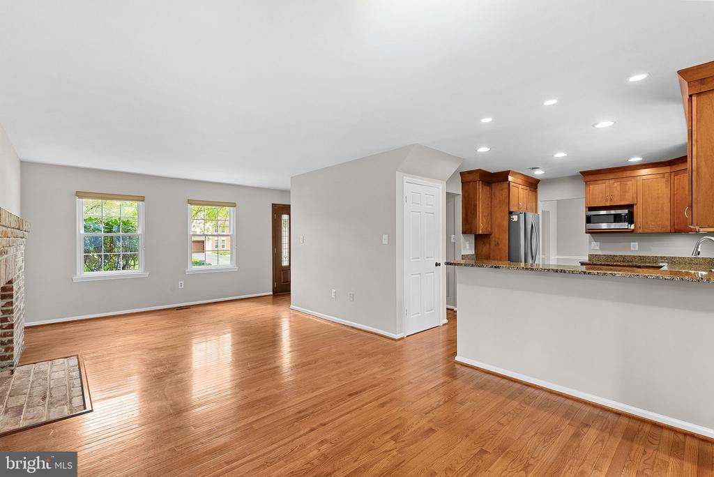 5507 GREENSHANK COURT