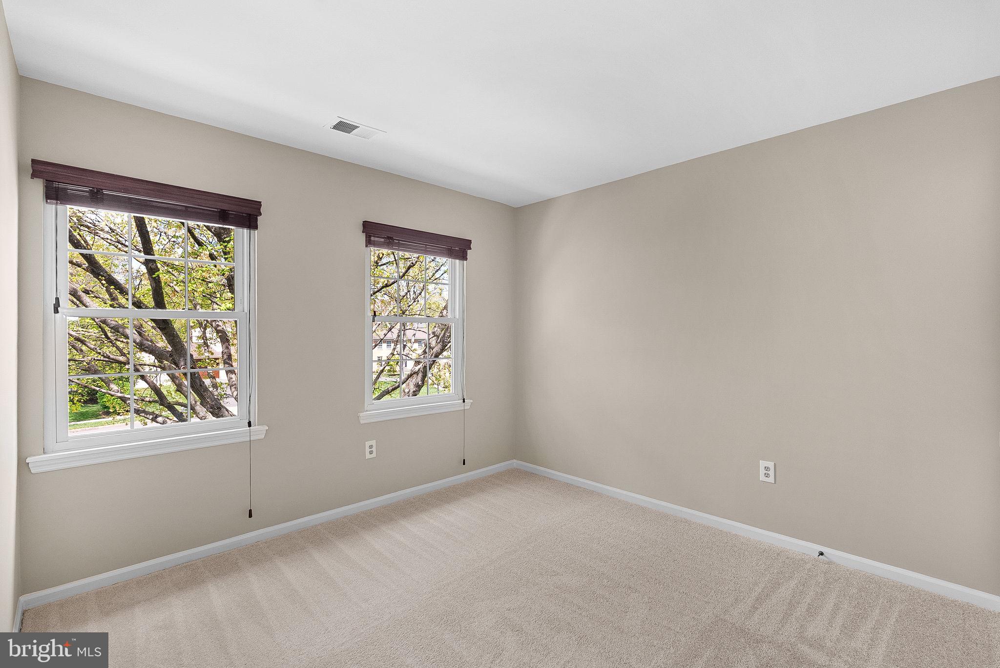 5507 GREENSHANK COURT