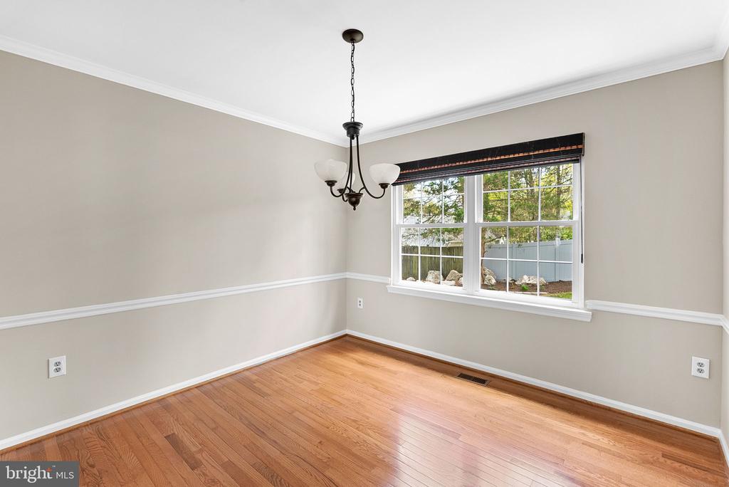 5507 GREENSHANK COURT