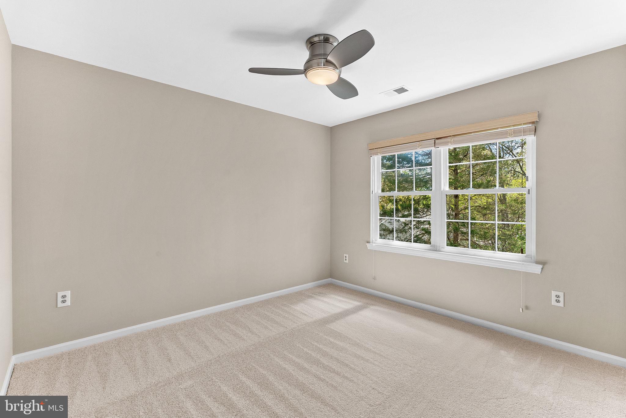 5507 GREENSHANK COURT