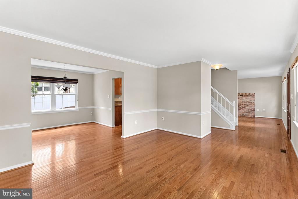 5507 GREENSHANK COURT