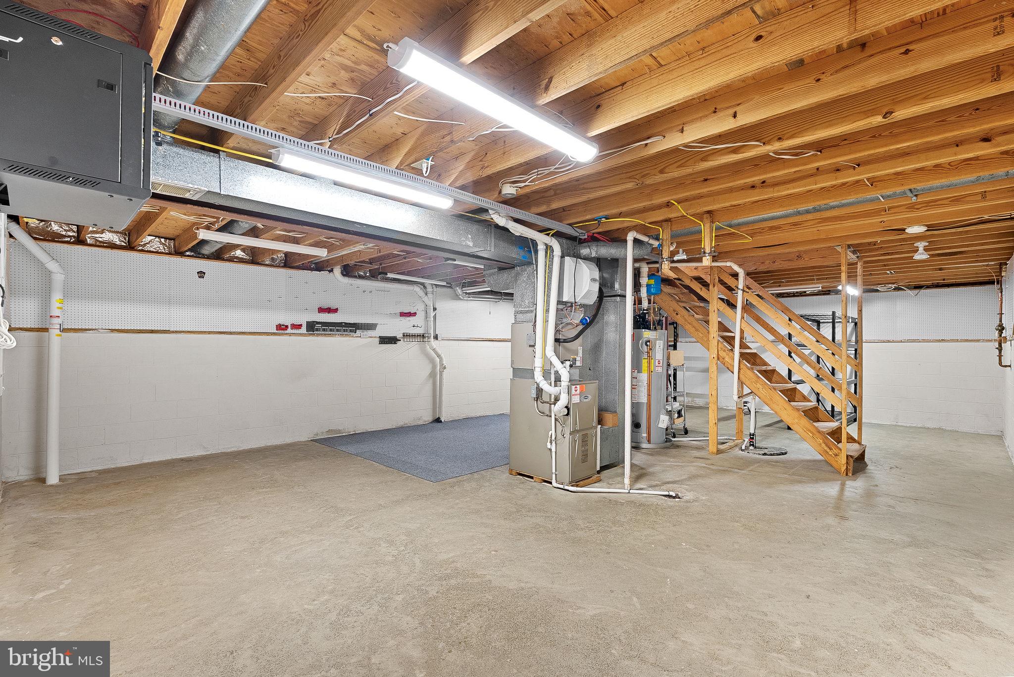 5507 GREENSHANK COURT