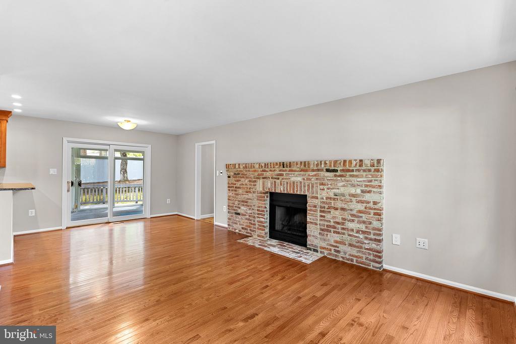 5507 GREENSHANK COURT