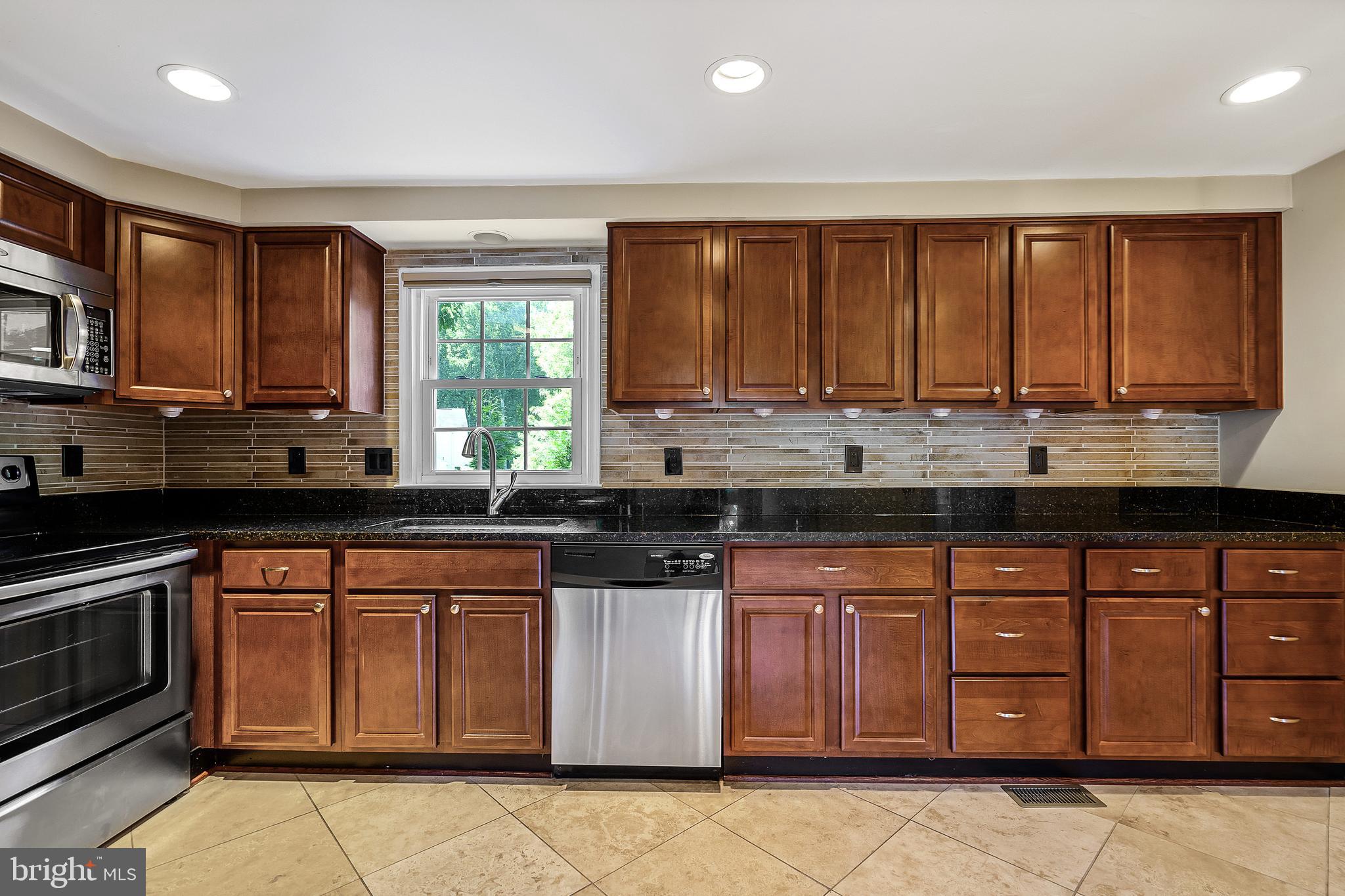 6110 GREEN CAP PLACE