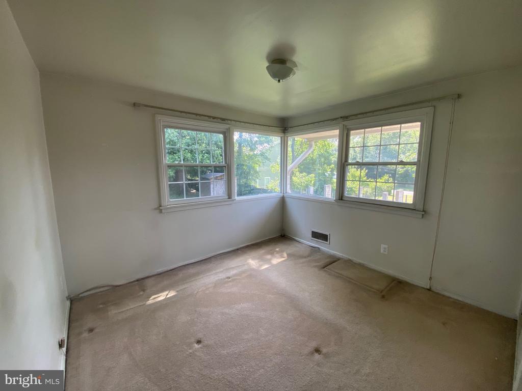 3137 GRAHAM ROAD