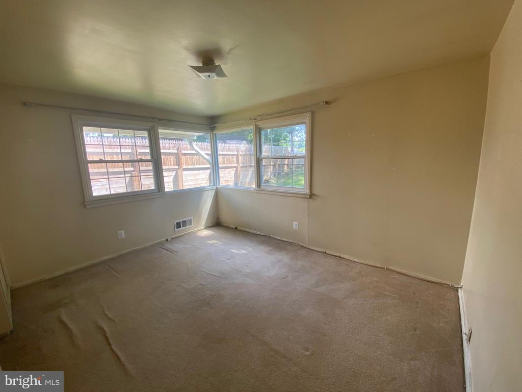 3137 GRAHAM ROAD