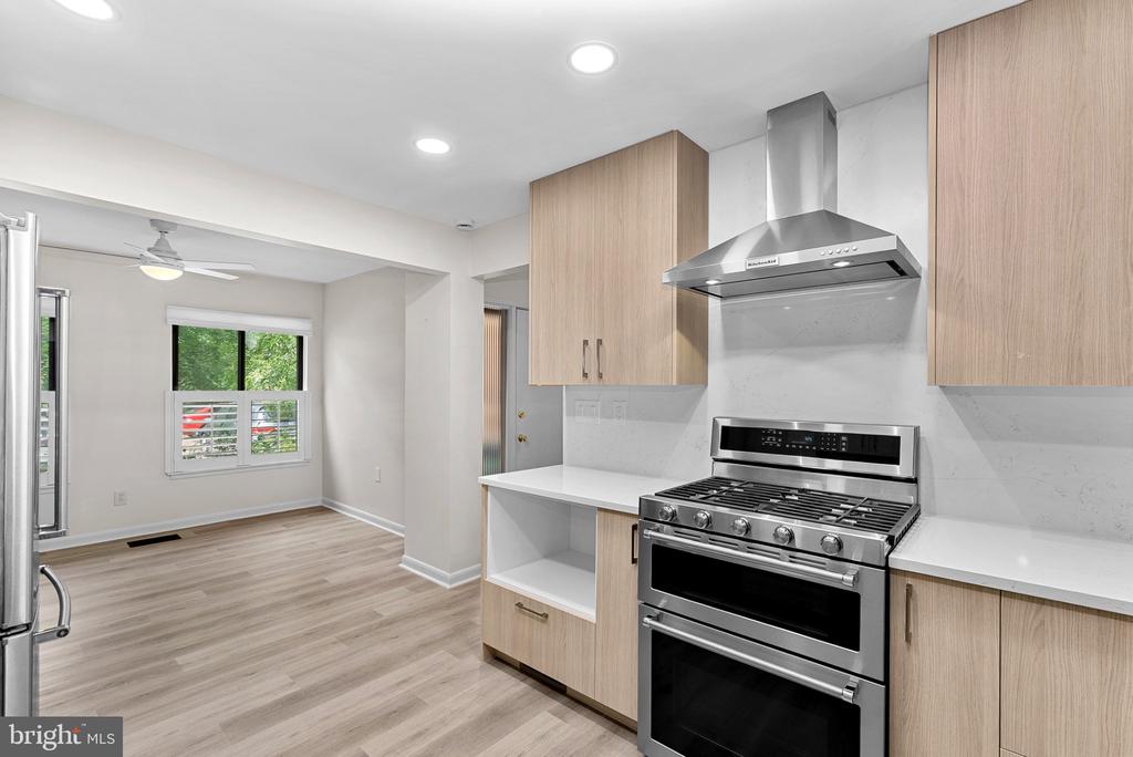 11545 HEARTHSTONE COURT