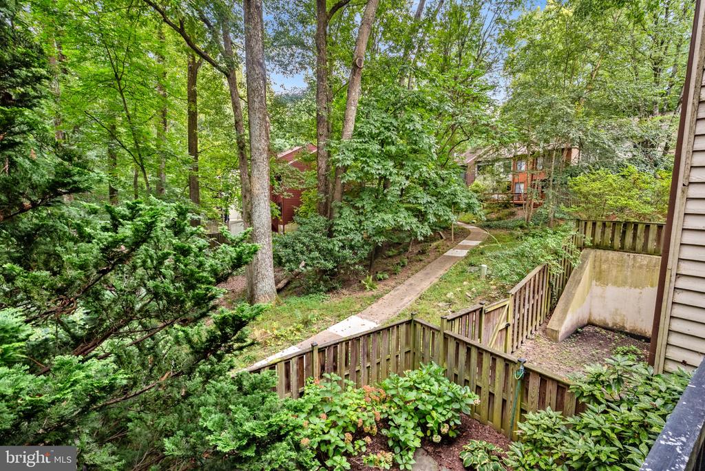 11545 HEARTHSTONE COURT
