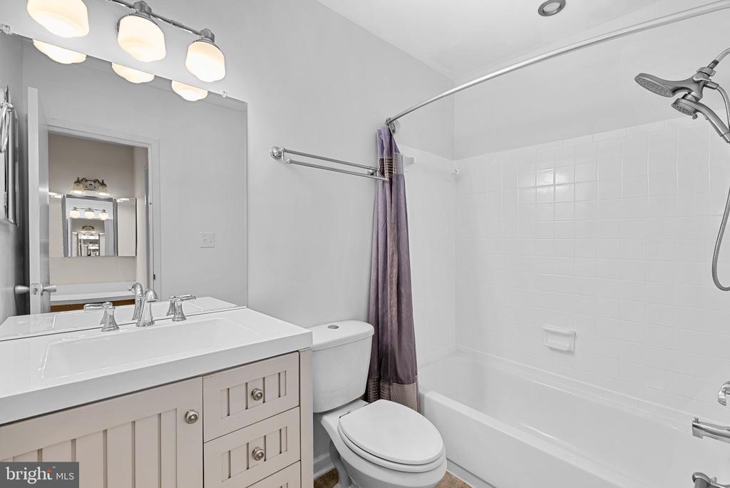11545 HEARTHSTONE COURT