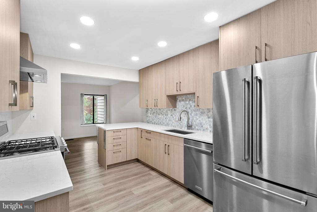 11545 HEARTHSTONE COURT