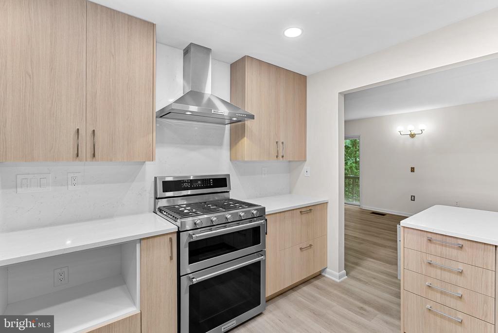 11545 HEARTHSTONE COURT