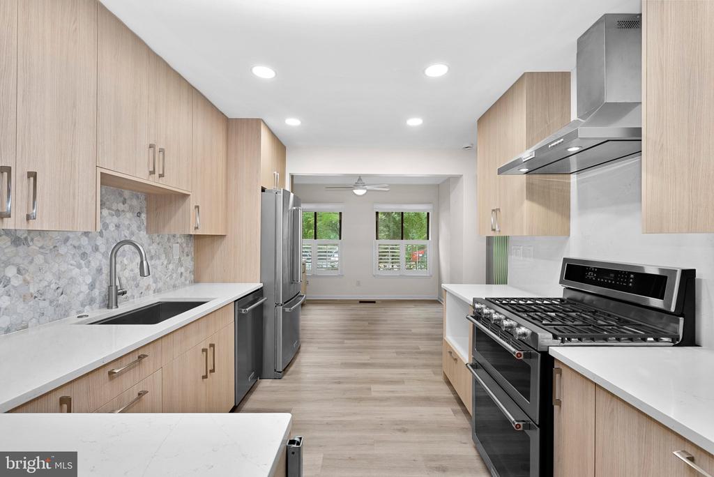 11545 HEARTHSTONE COURT