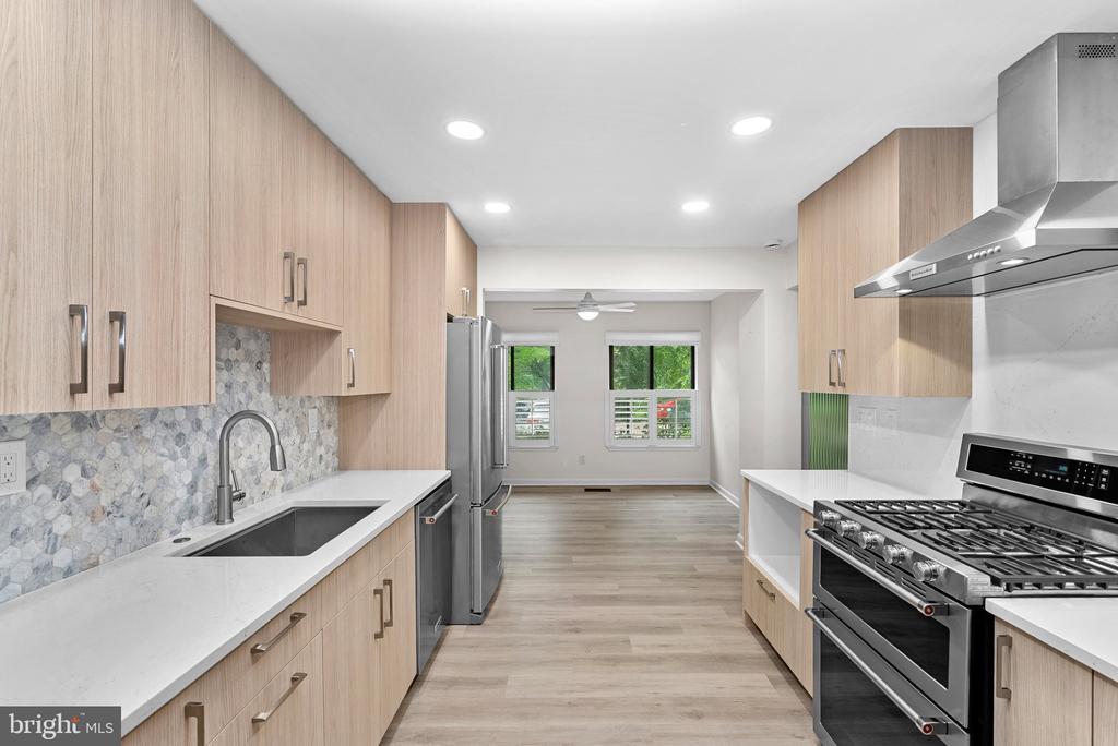 11545 HEARTHSTONE COURT