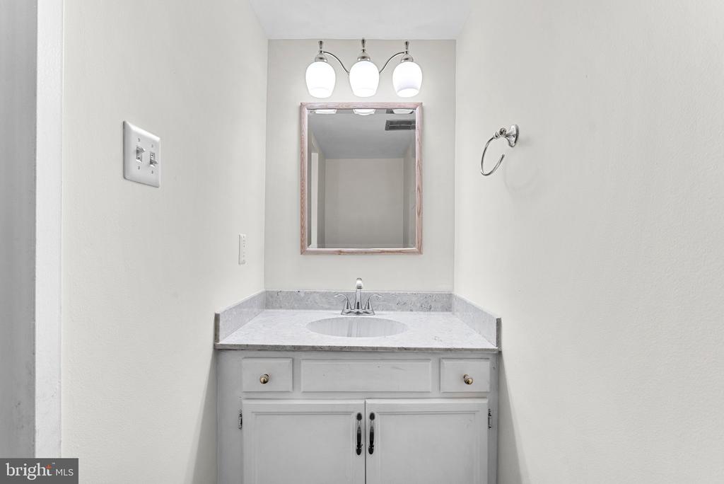 11545 HEARTHSTONE COURT