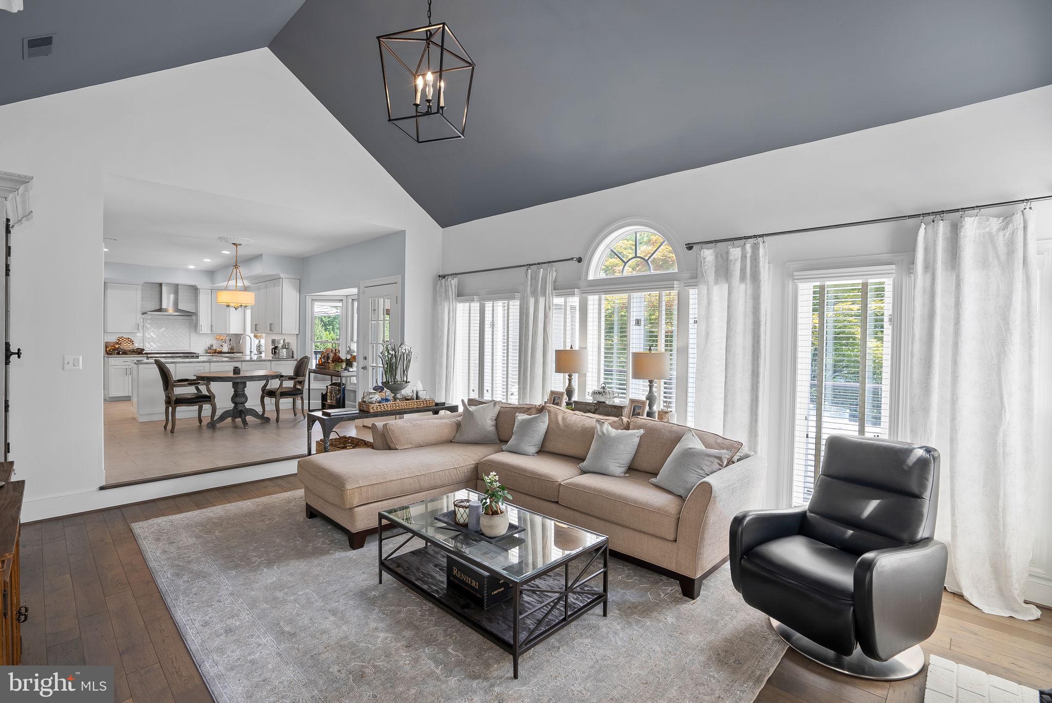 417 SW Meade DRIVE SW