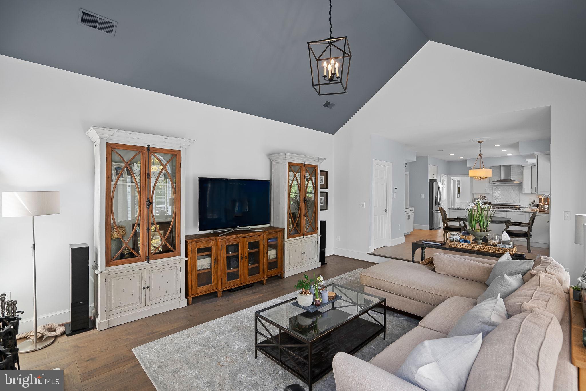 417 SW Meade DRIVE SW