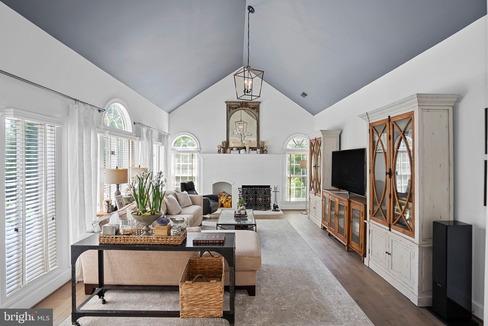 417 SW Meade DRIVE SW