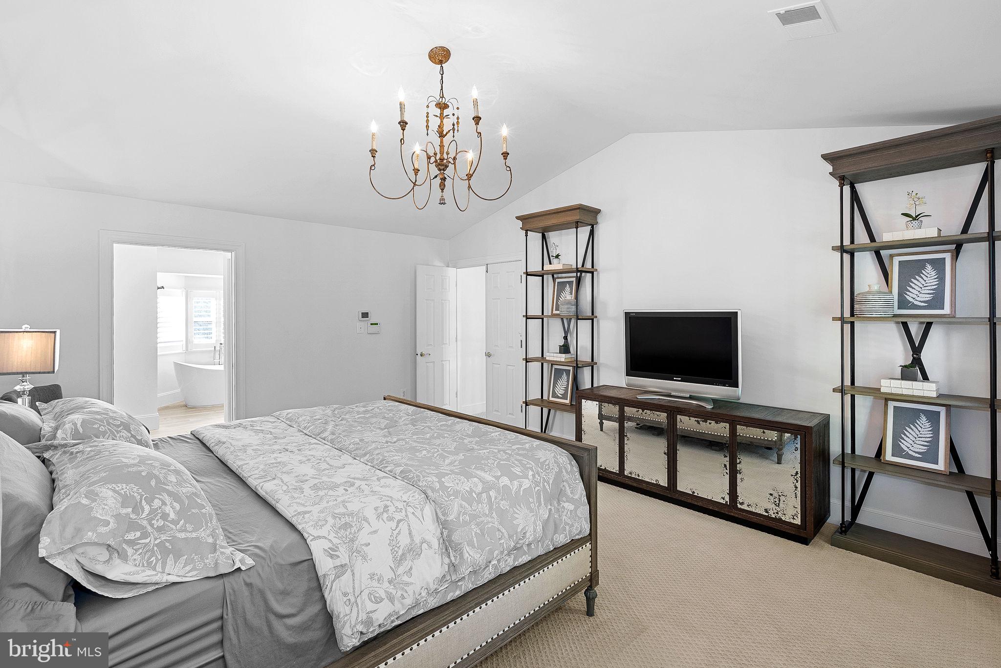 417 SW Meade DRIVE SW