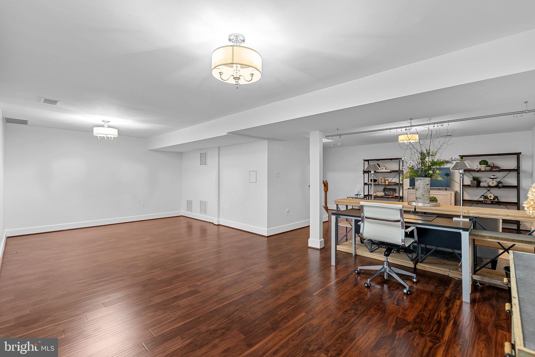 417 SW Meade DRIVE SW