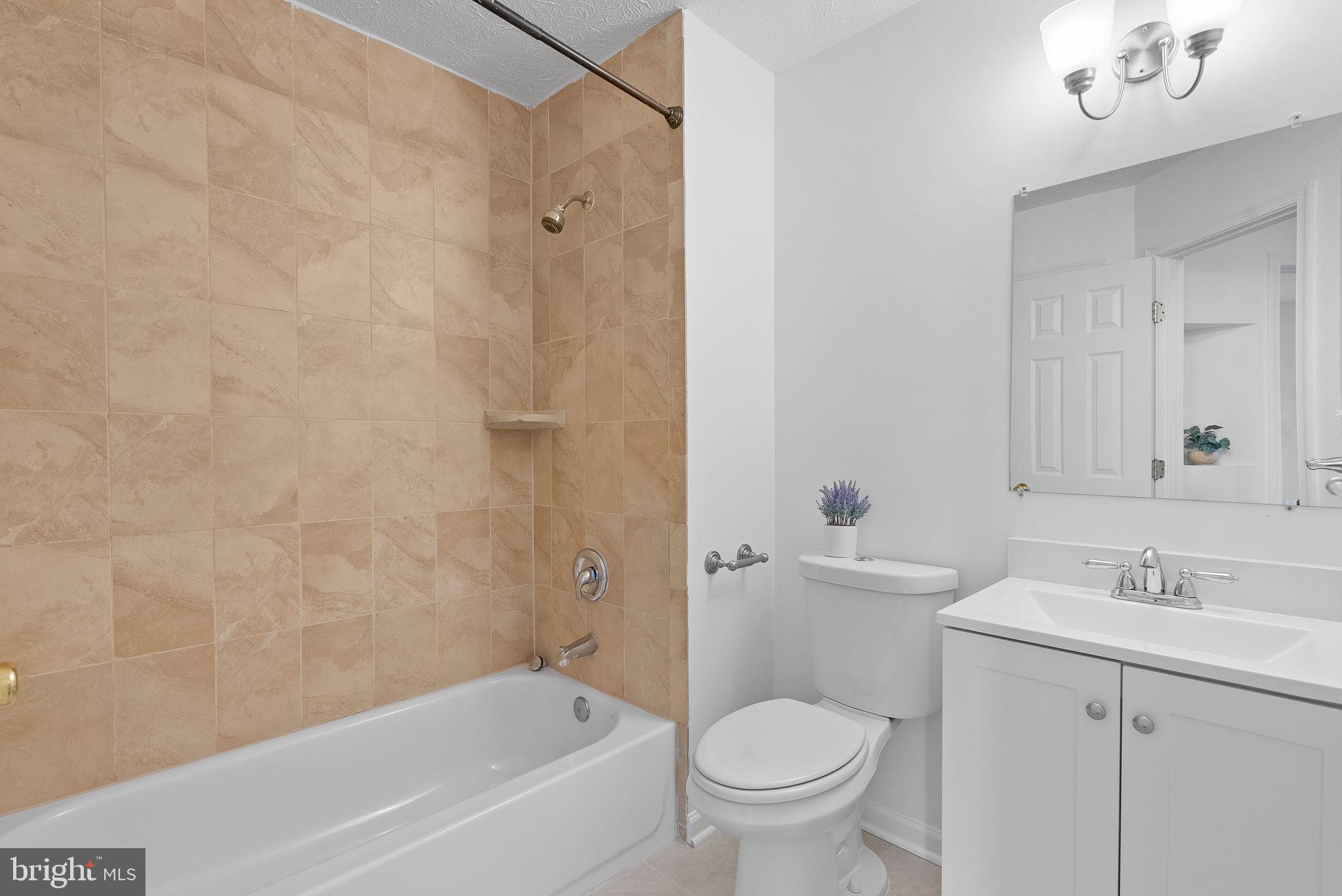 44112 Tippecanoe TERRACE