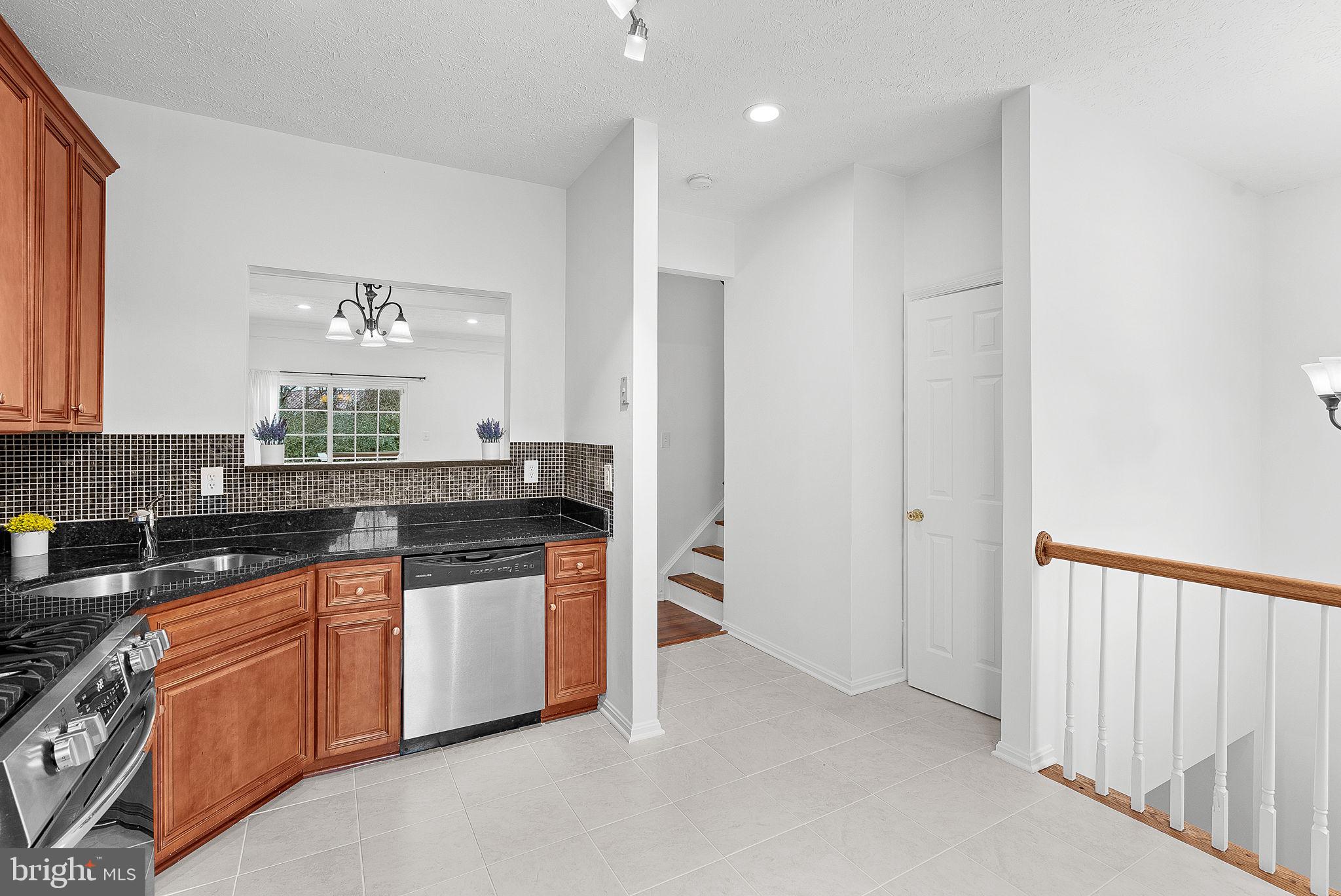 44112 Tippecanoe TERRACE