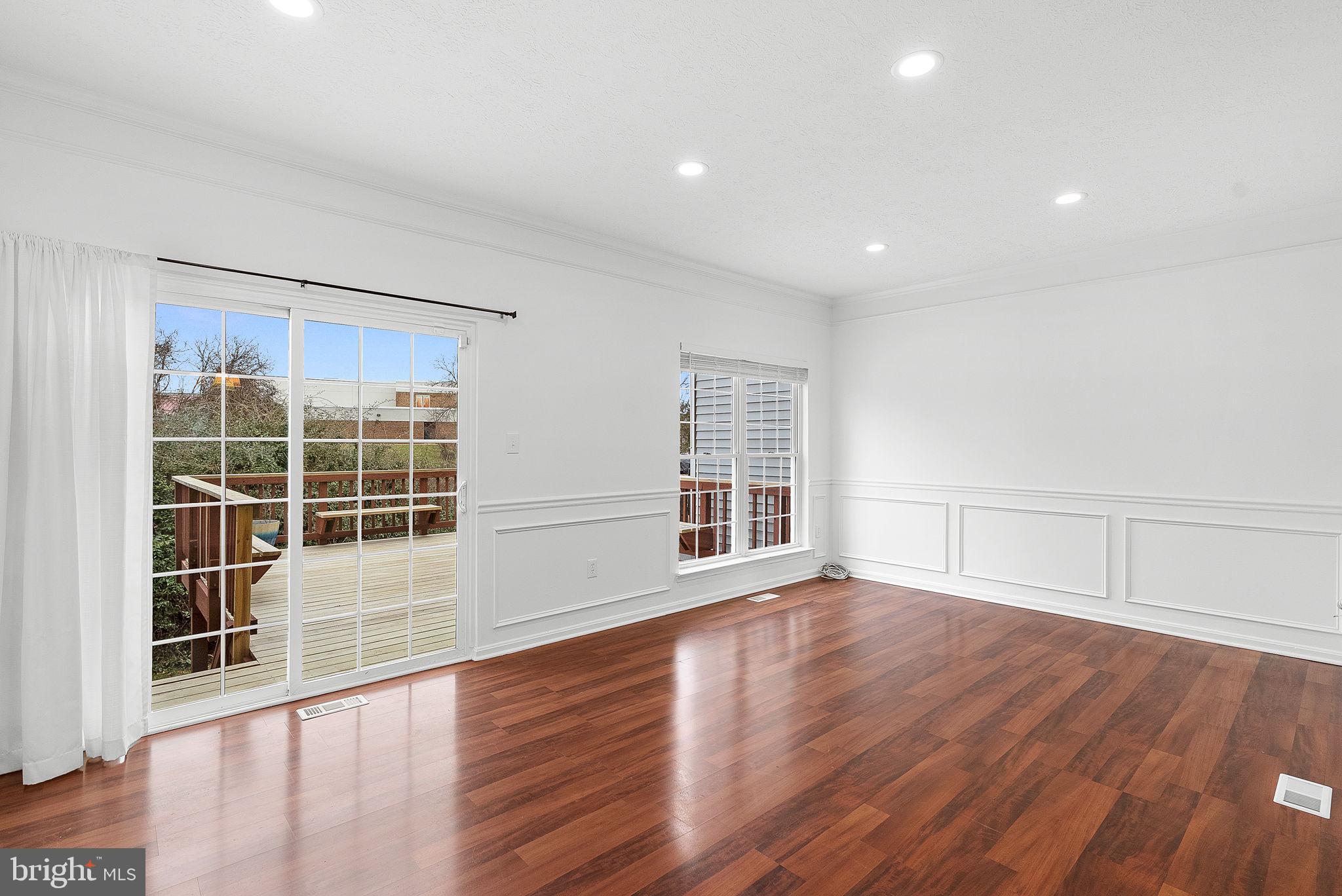 44112 Tippecanoe TERRACE