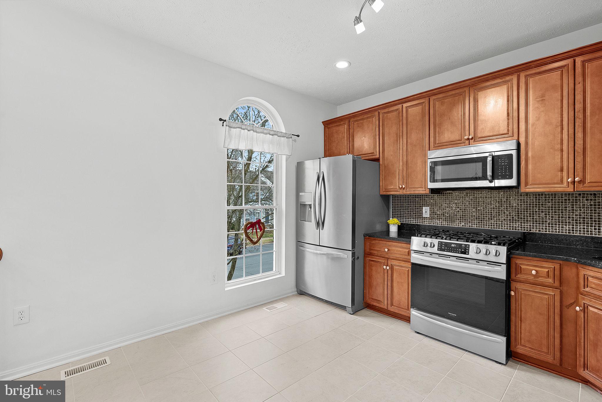 44112 Tippecanoe TERRACE