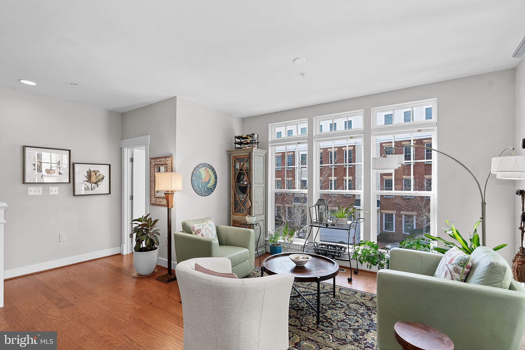 480 Kornblau Terrace SE