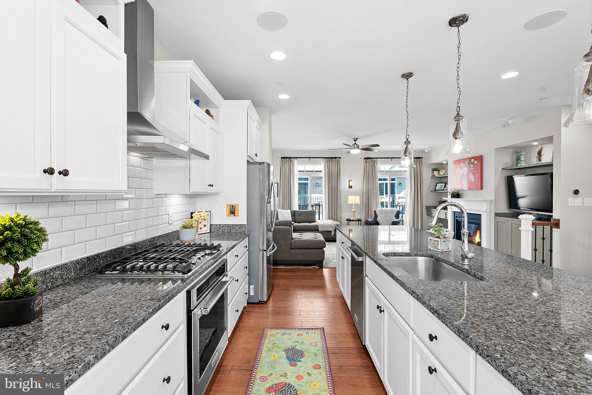 480 Kornblau Terrace SE