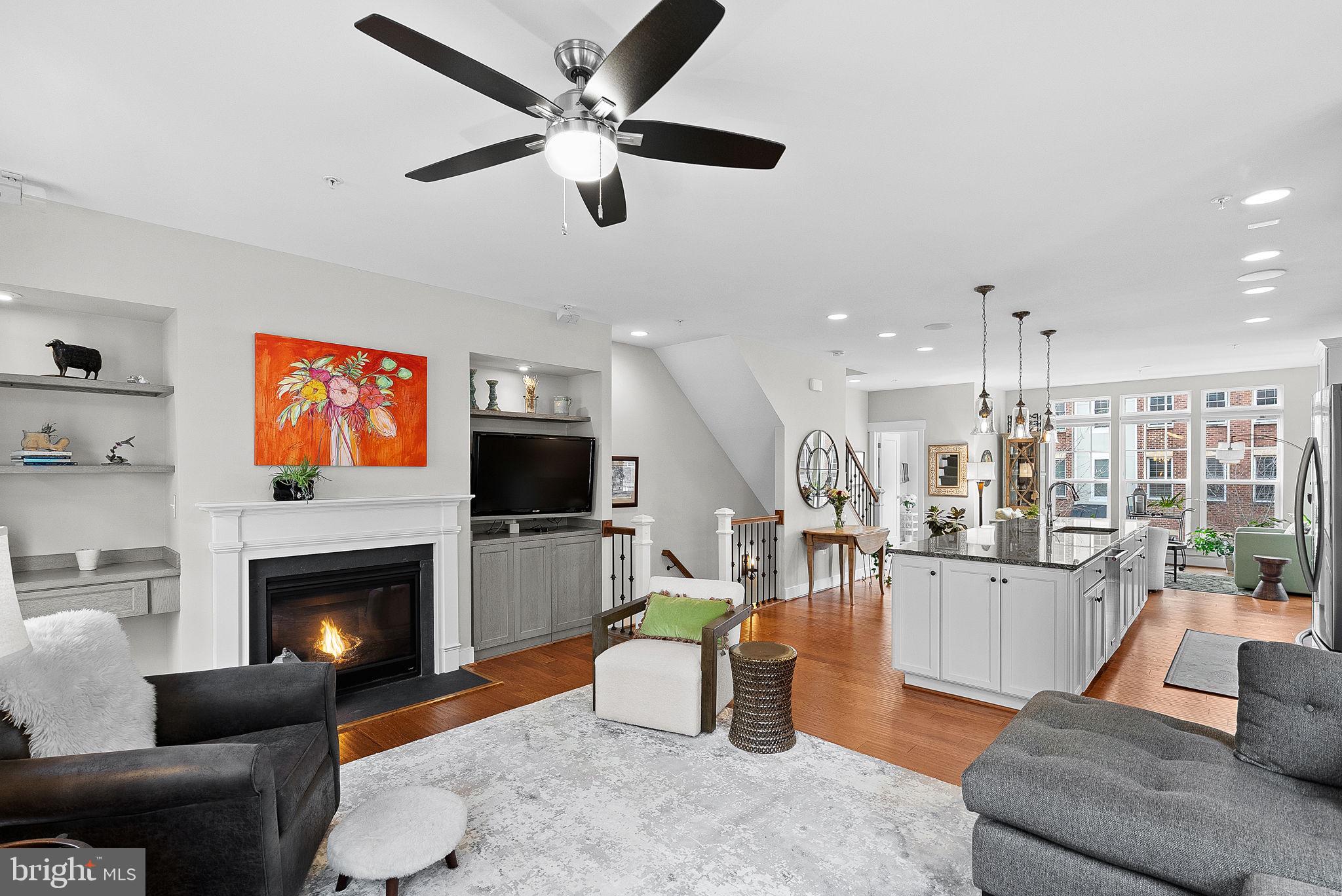 480 Kornblau Terrace SE