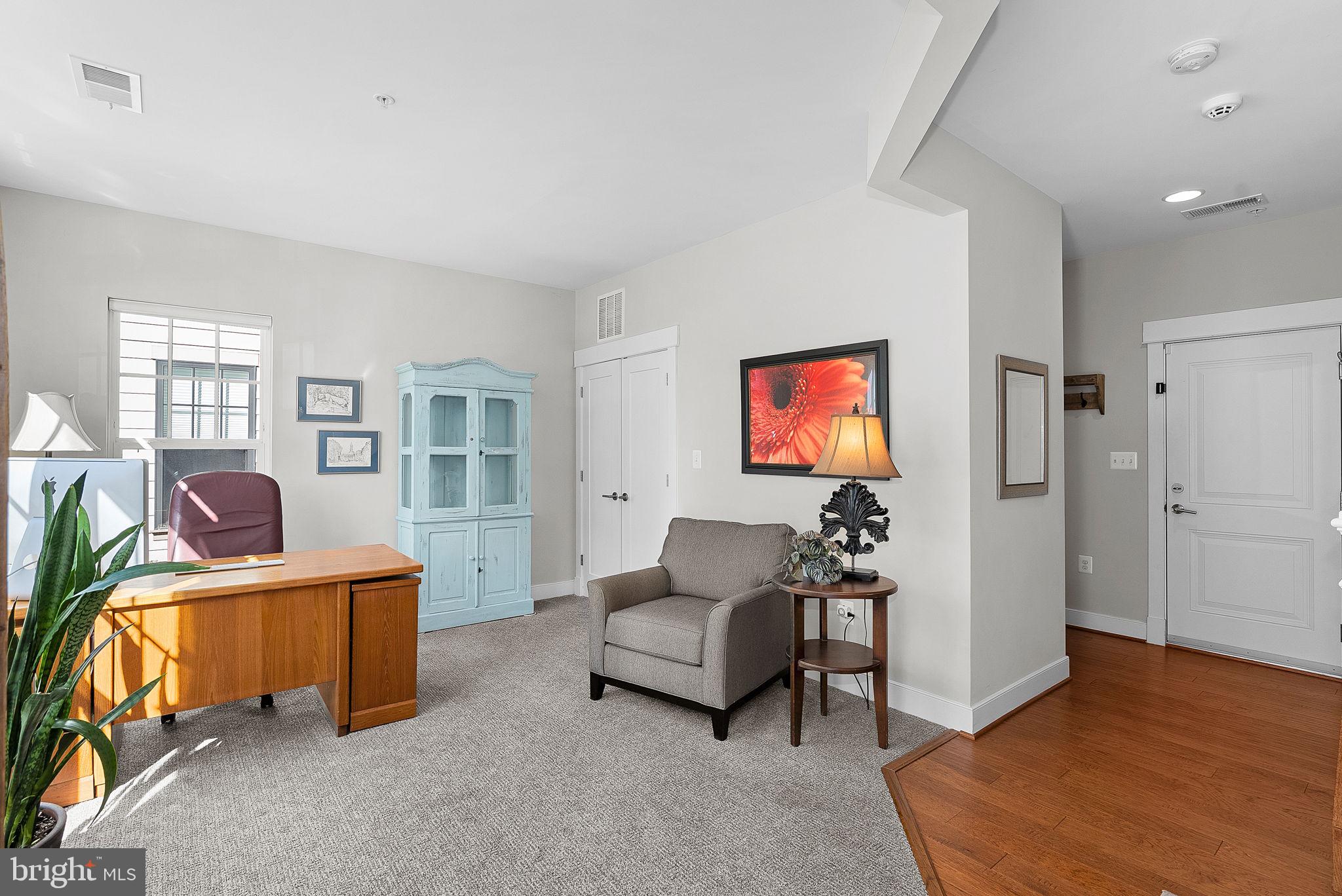480 Kornblau Terrace SE