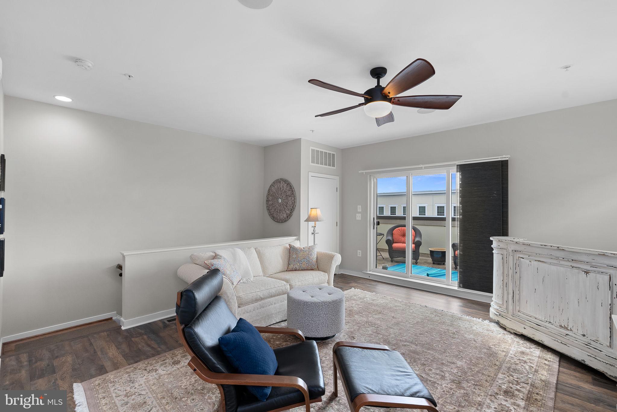 480 Kornblau Terrace SE