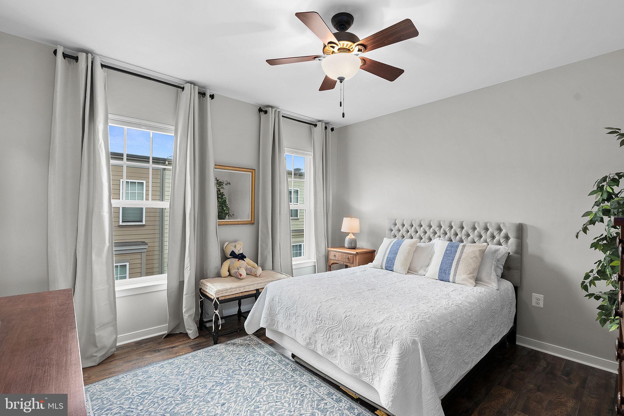 480 Kornblau Terrace SE